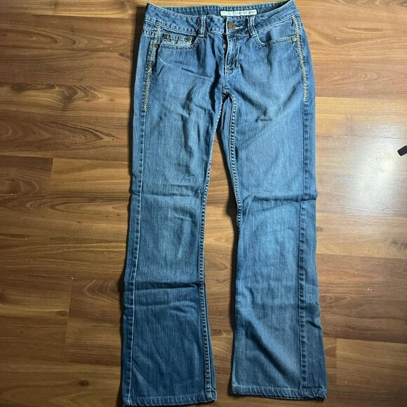Woman’s Jeans by DKNY Size 4 (32) - Picture 1 of 8